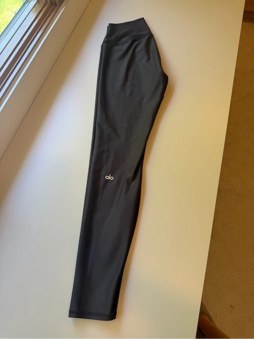 ALO Yoga High-Waist Airlift Brown Leggings